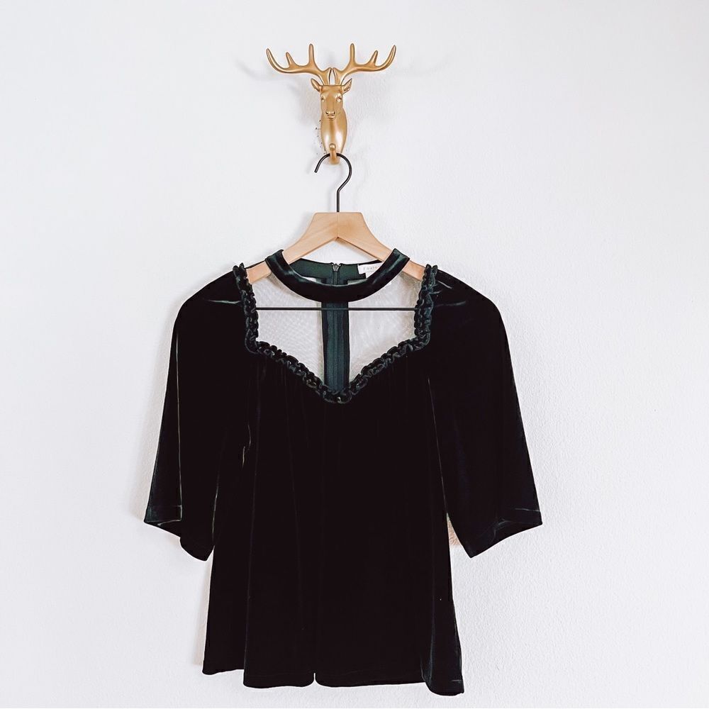 Foxiedox women's Black Mesh Neck Line Blouse Top XS